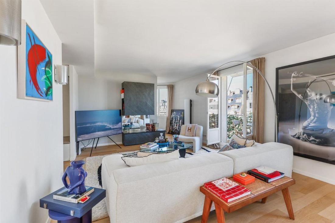 Avenue Montaigne Appartement *